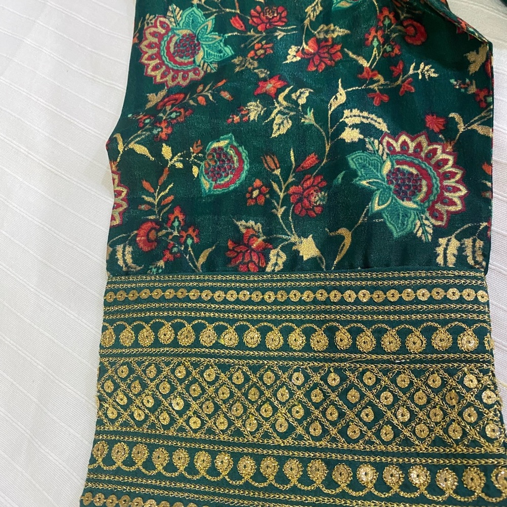 Aurelia three piece XL size dress, new n unused, pretty silky dress - Picture 6 of 9